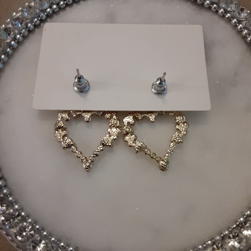 Crystal & Pearl Heart Dangle Drop Earrings Love Valentine New - Picture 3 of 5